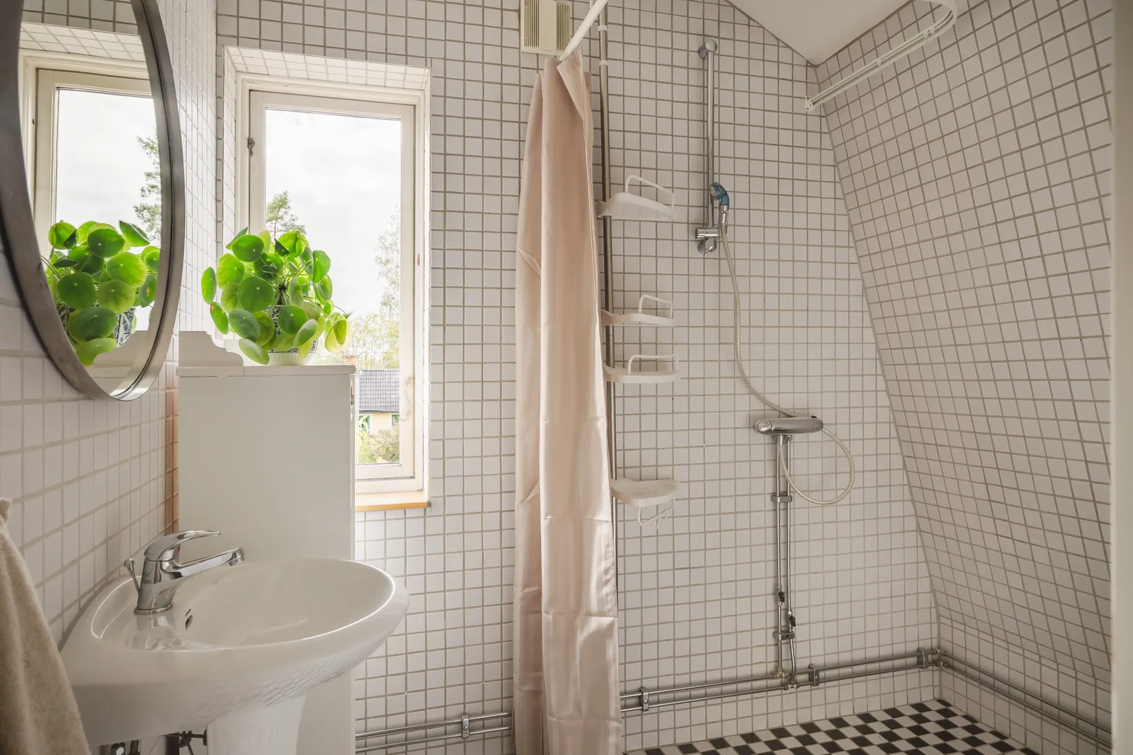 Villa, Viks skogsväg 2, Vik, Värmdö