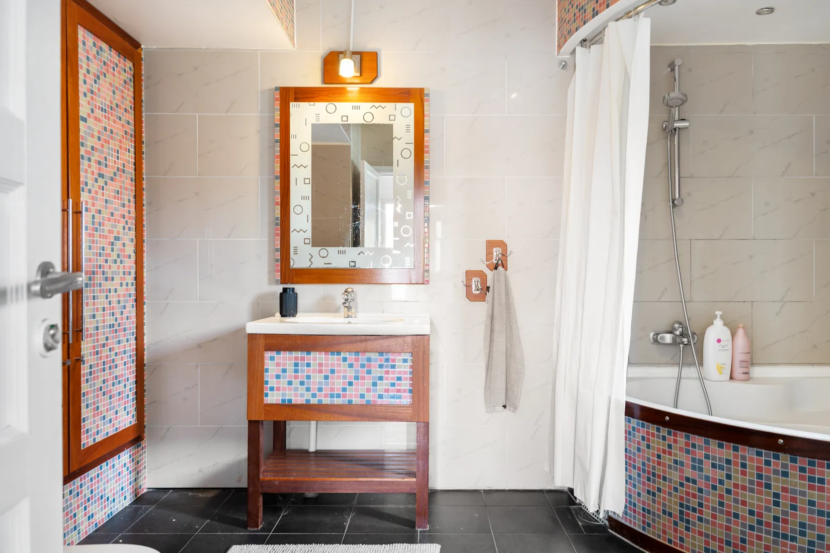 Villa, Institutsgatan 24, Centrala Hisingen, Göteborg
