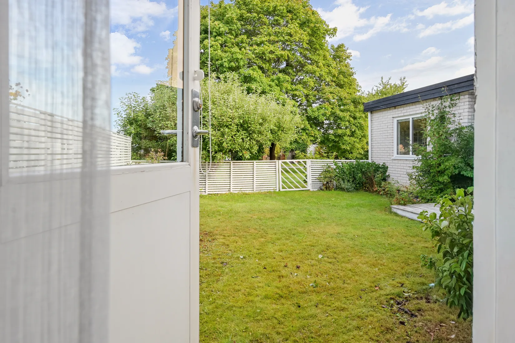 Radhus, Knutbygränd 17, Skälby, Upplands Väsby