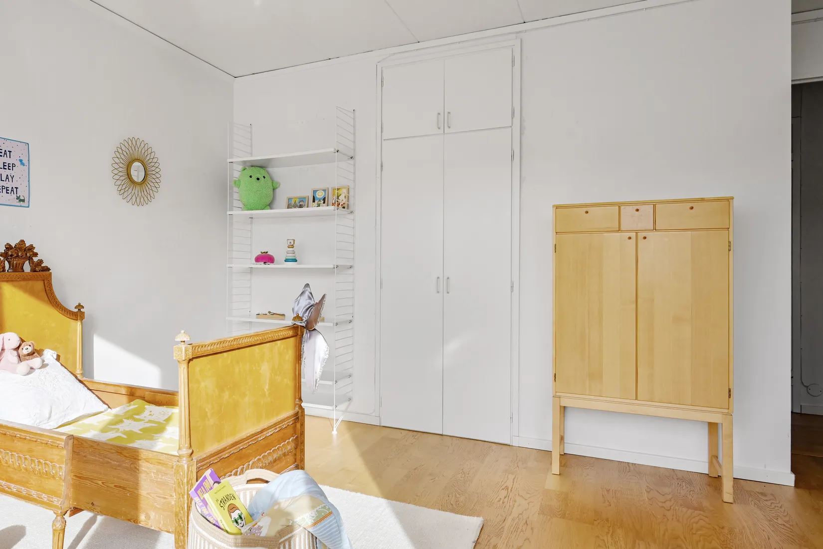 Radhus, Knutbygränd 17, Skälby, Upplands Väsby