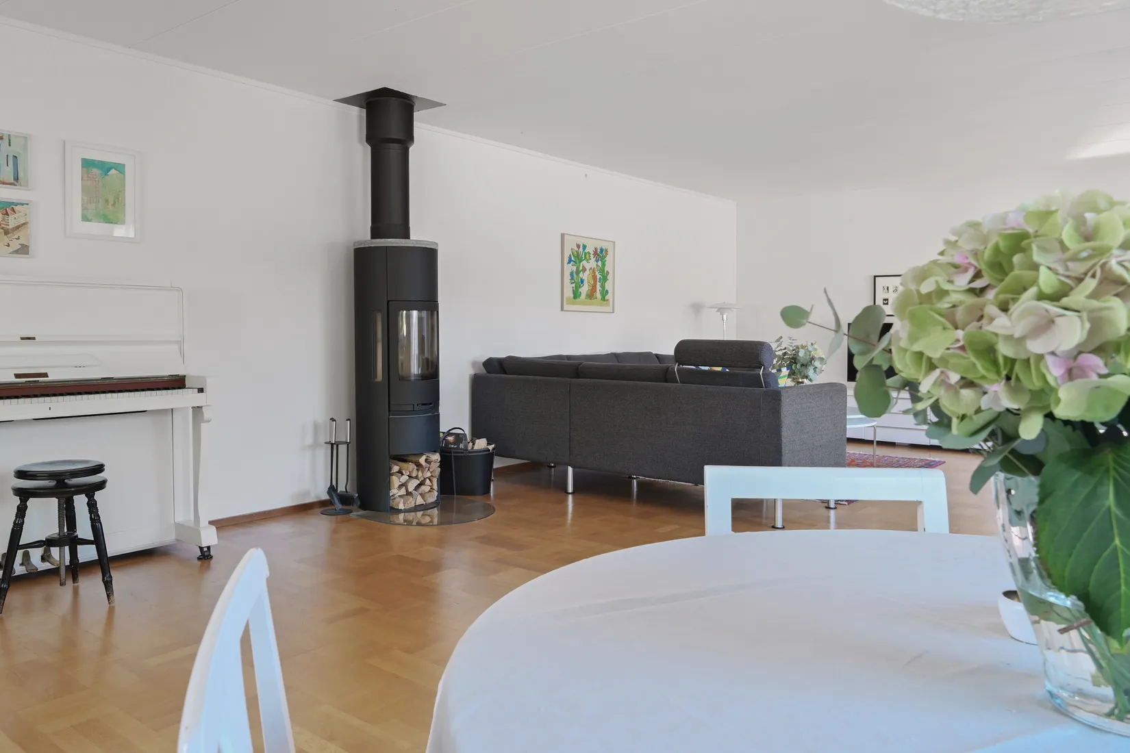 Radhus, Knutbygränd 17, Skälby, Upplands Väsby