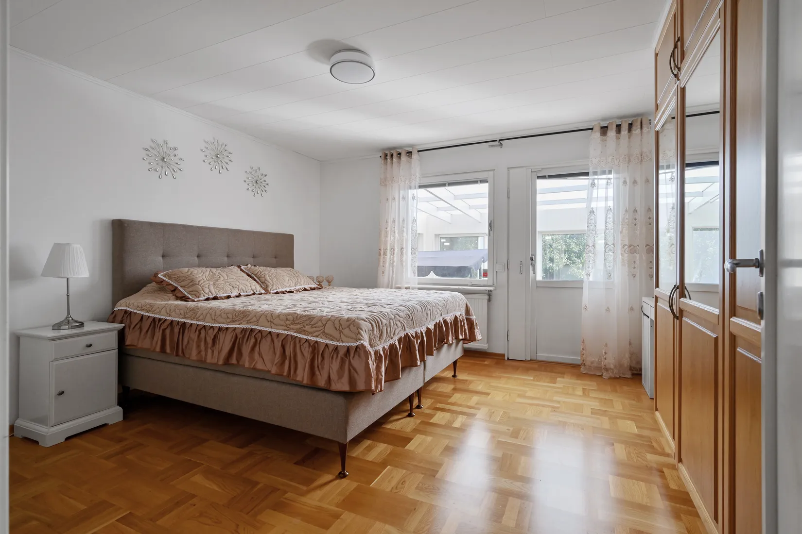 Villa, Allévägen 2A, Runby, Upplands Väsby
