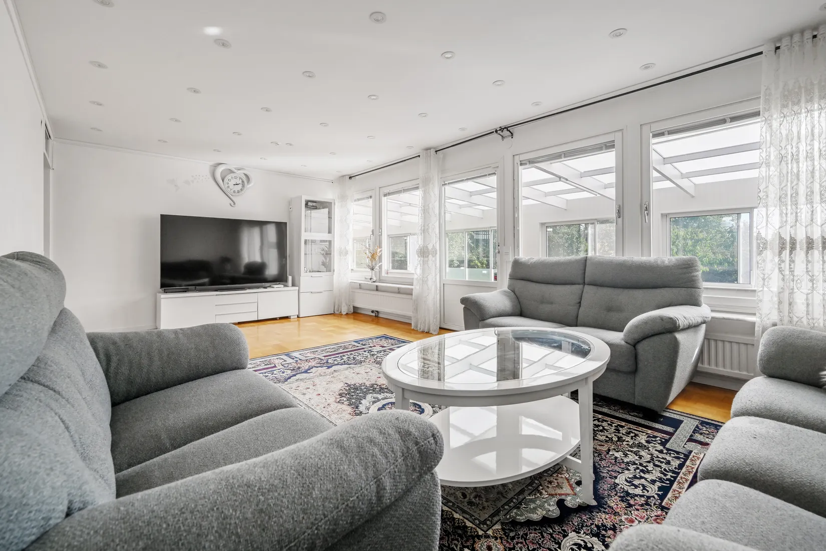 Villa, Allévägen 2A, Runby, Upplands Väsby