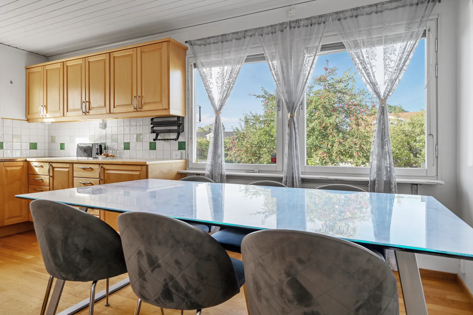Villa, Allévägen 2A, Runby, Upplands Väsby