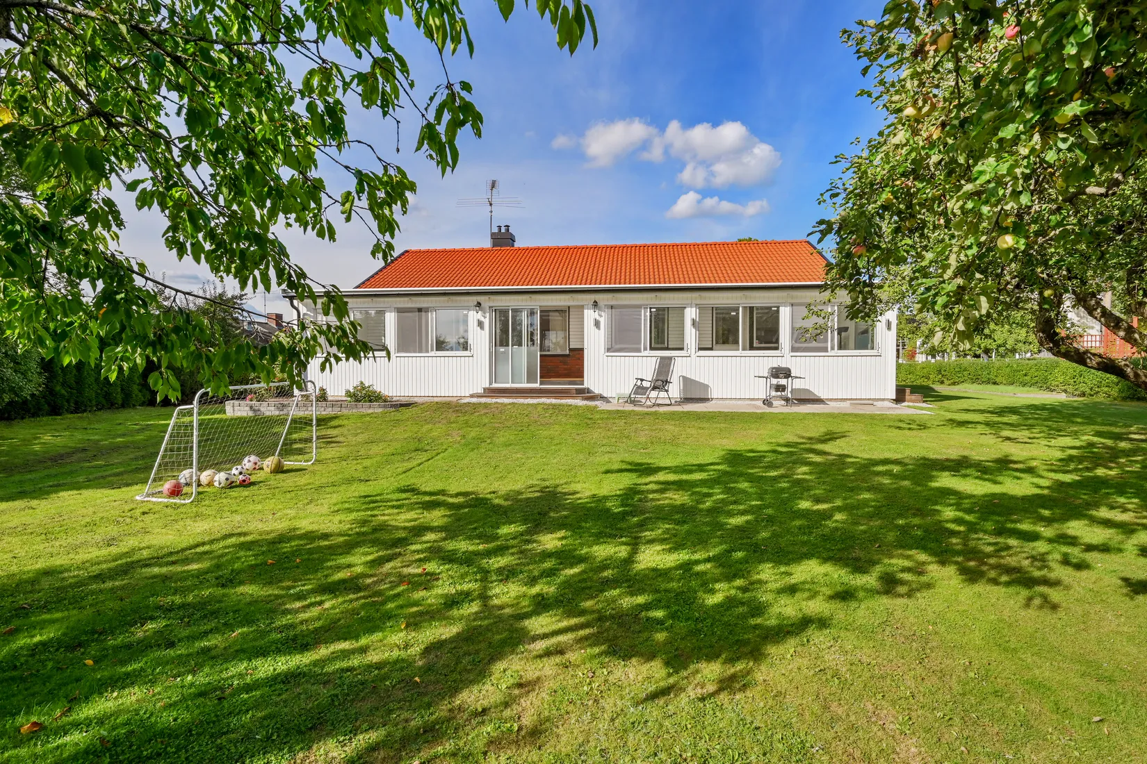 Villa, Allévägen 2A, Runby, Upplands Väsby