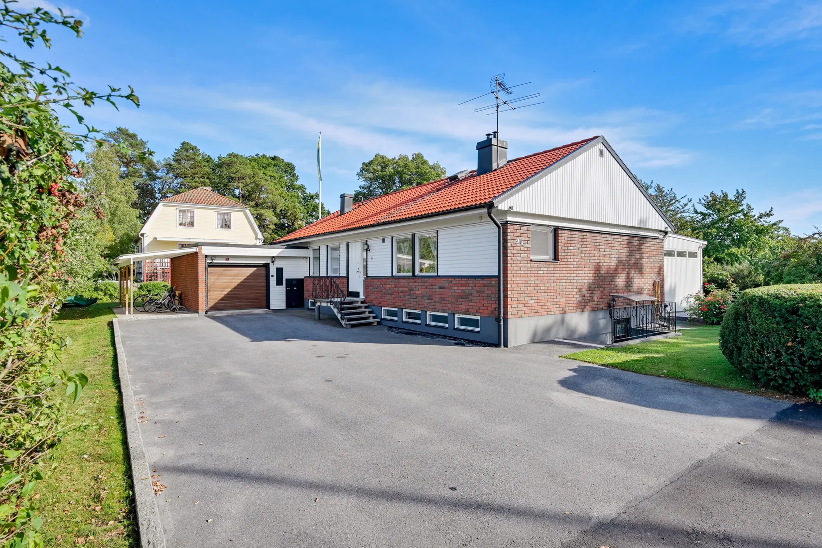 Villa, Allévägen 2A, Runby, Upplands Väsby