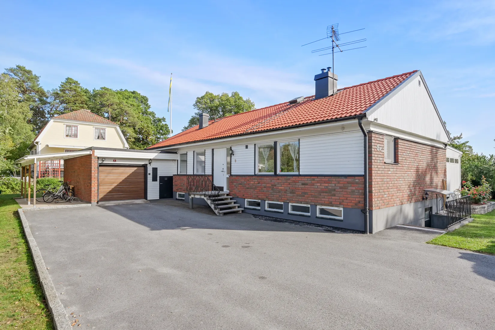 Villa, Allévägen 2A, Runby, Upplands Väsby