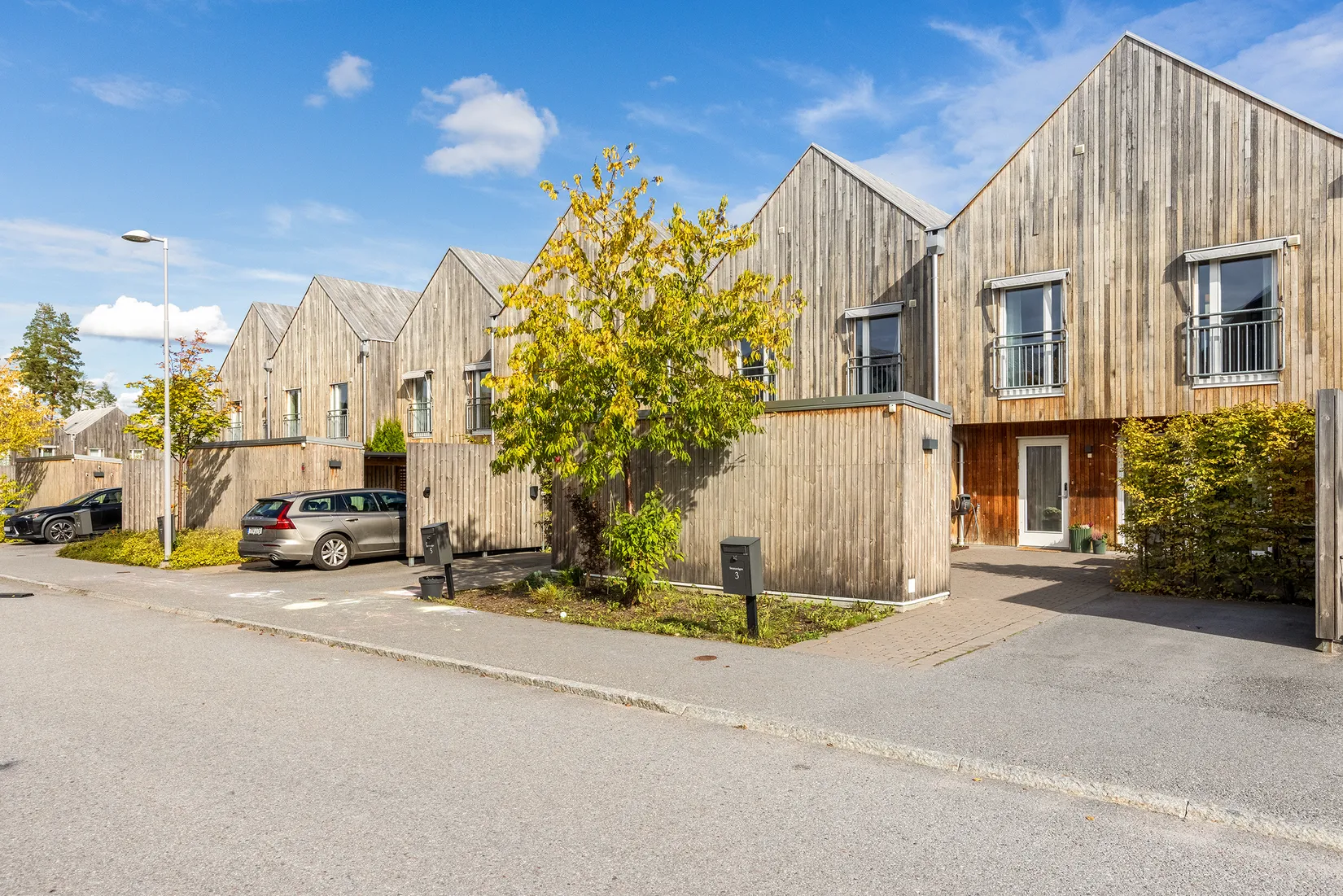Radhus, Stratusvägen 3, Fullerö, Uppsala