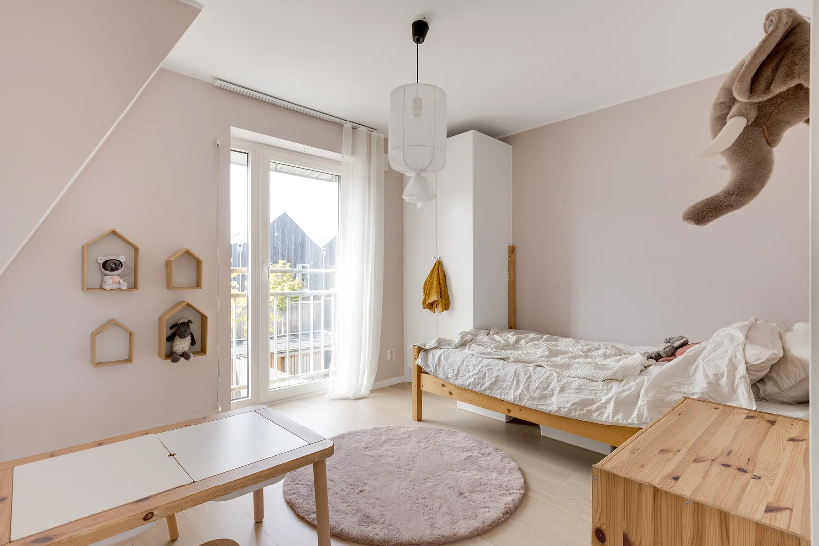 Radhus, Stratusvägen 3, Fullerö, Uppsala