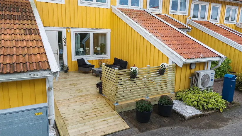 Radhus, Västra Söbacken 82, Söbacken, Stenungsund