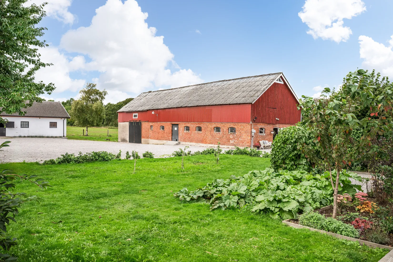 Gård/Skog, Södra Munkarp Gästgivaregården 422, Södra Munkarp, Höör