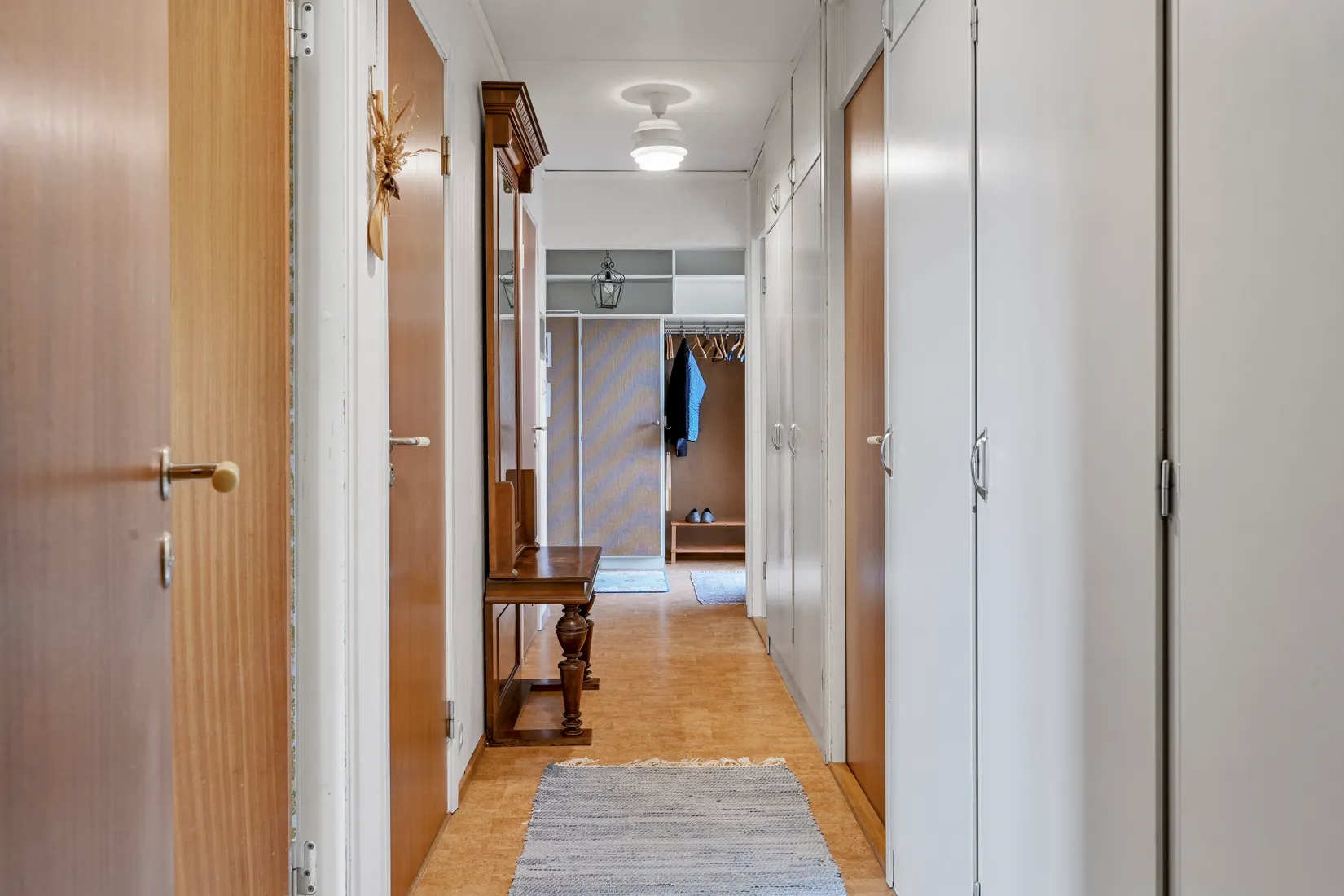 Radhus, Kårstagränd 21, Skälby, Upplands Väsby