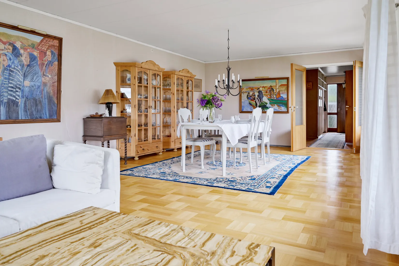 Radhus, Kårstagränd 21, Skälby, Upplands Väsby