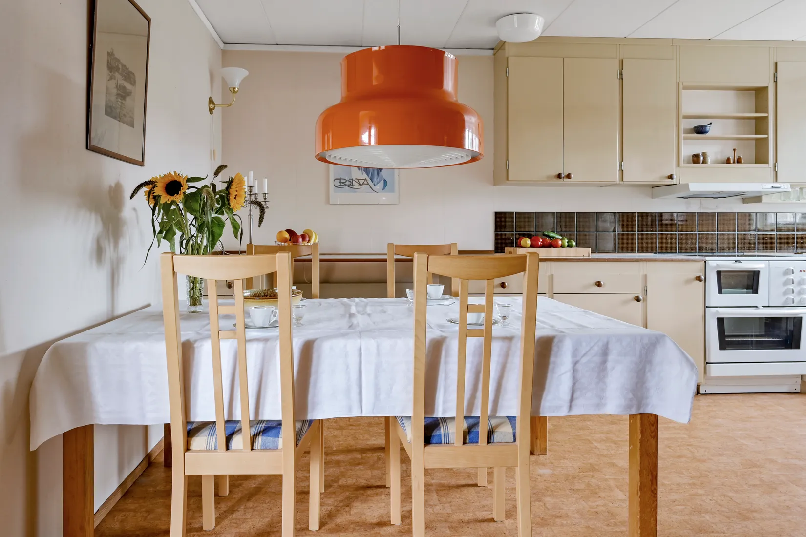 Radhus, Kårstagränd 21, Skälby, Upplands Väsby
