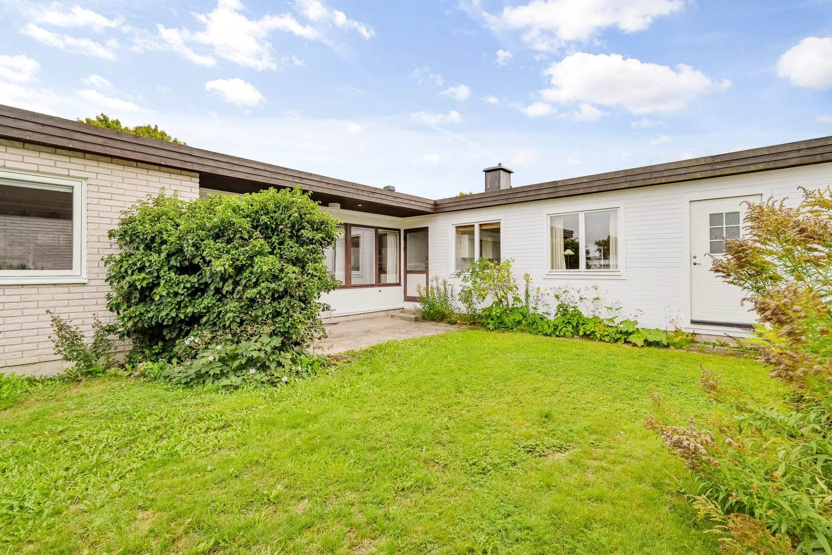 Radhus, Kårstagränd 21, Skälby, Upplands Väsby