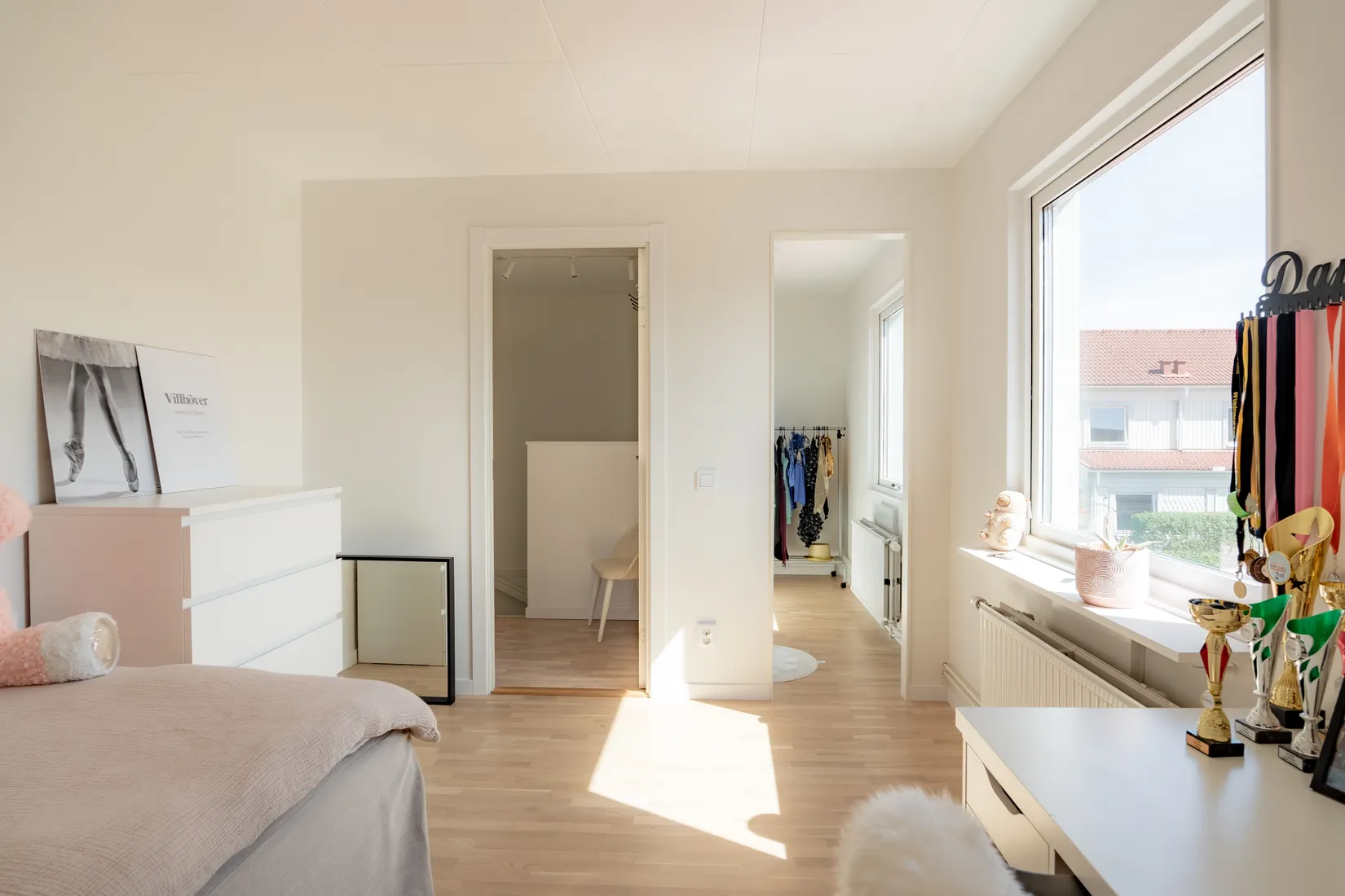 Radhus, Karlavägen 43, Haga, Vallentuna