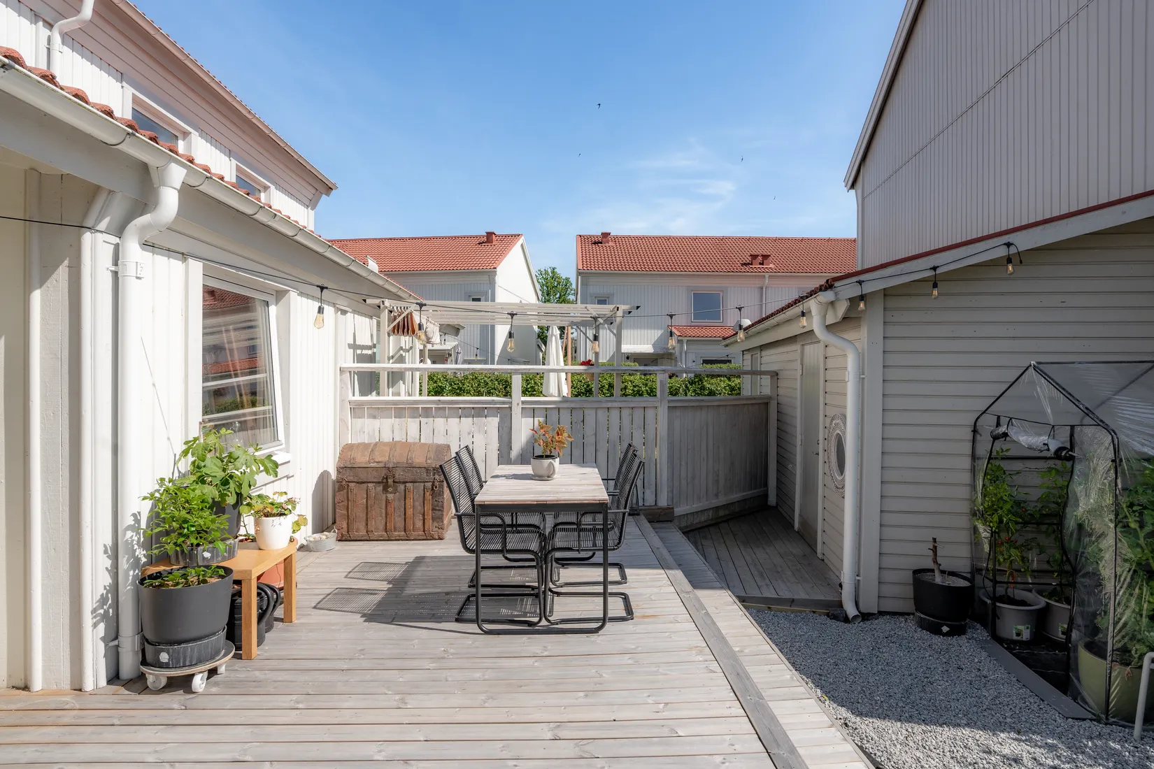 Radhus, Karlavägen 43, Haga, Vallentuna
