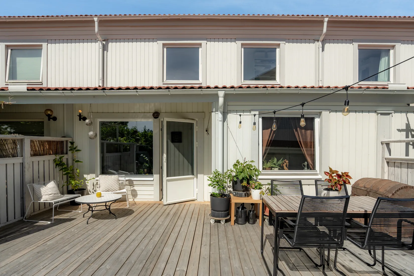 Radhus, Karlavägen 43, Haga, Vallentuna