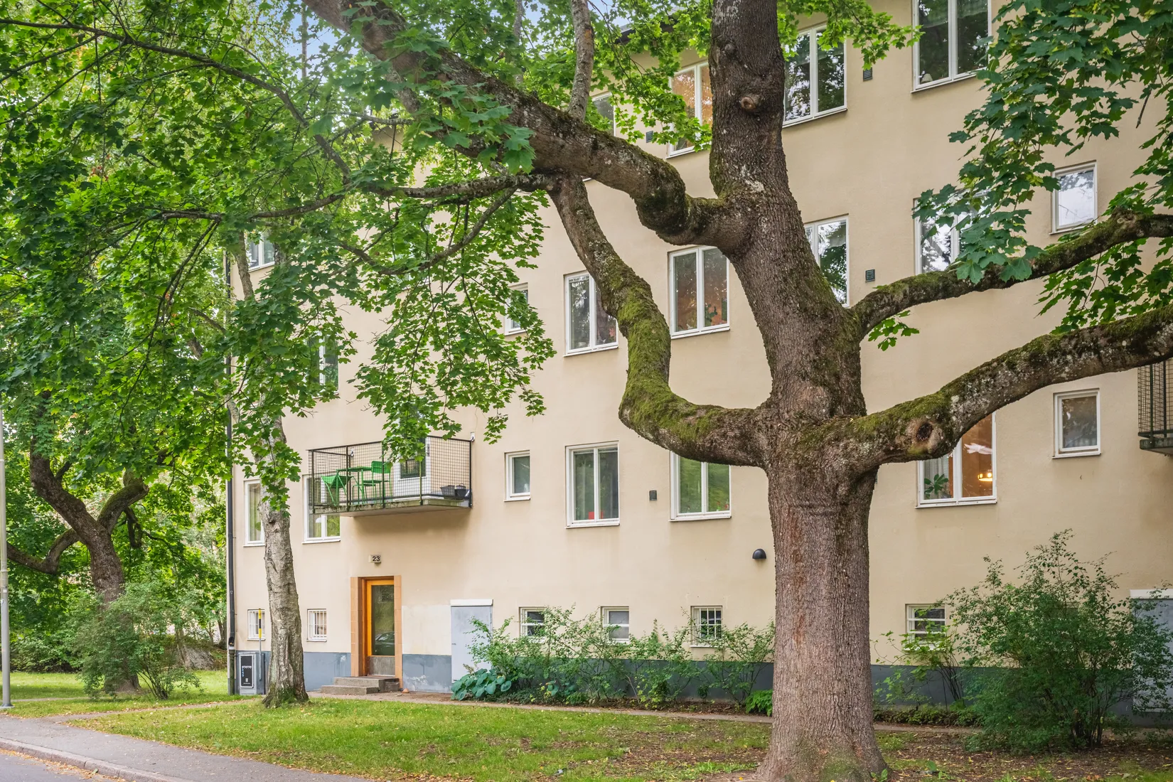 Bostadsrätt, Kransbindarvägen 23, Midsommarkransen/Telefonplan, Stockholm