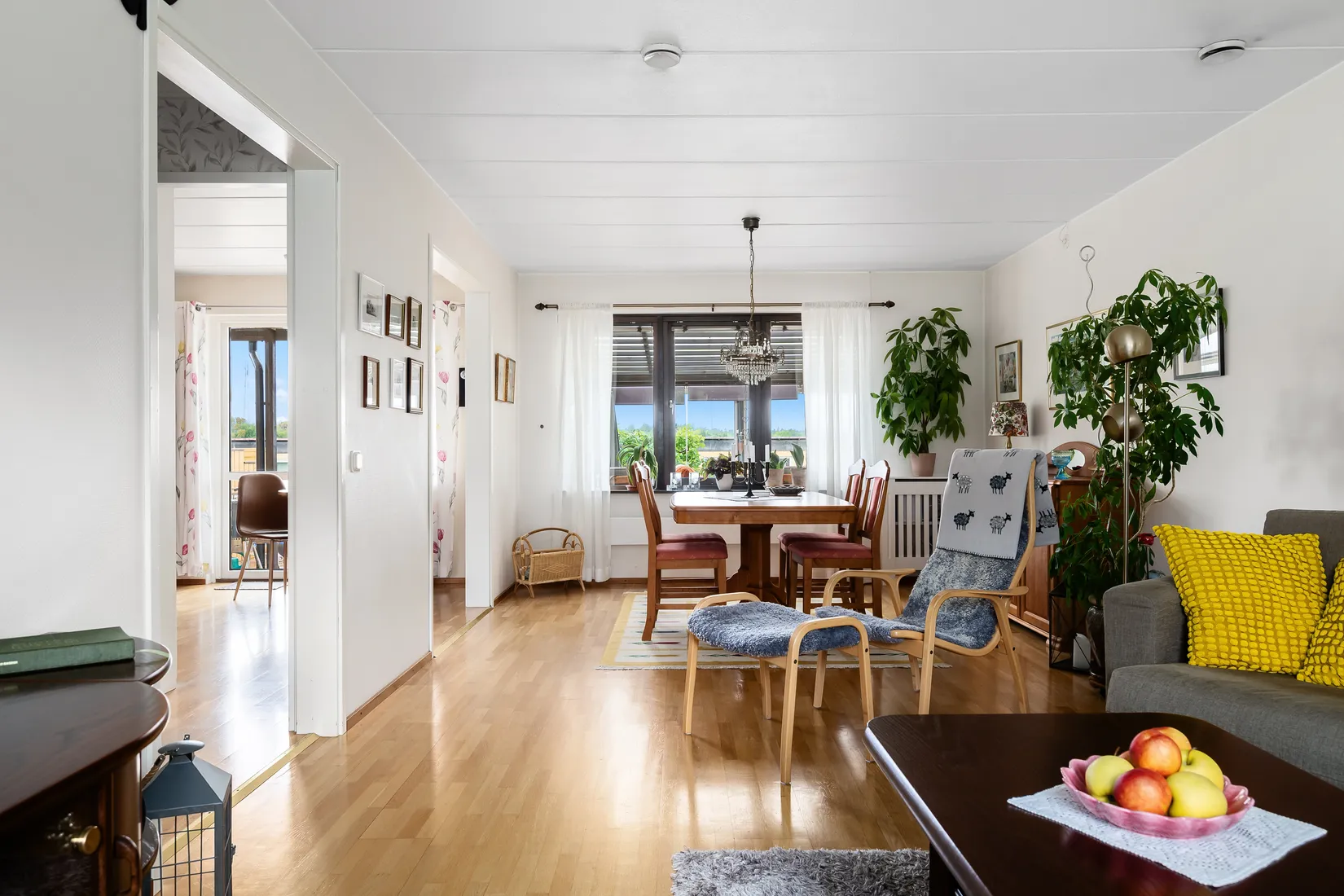 Radhus, Rosenvägen 37, Norra Nynäshamn, Nynäshamn