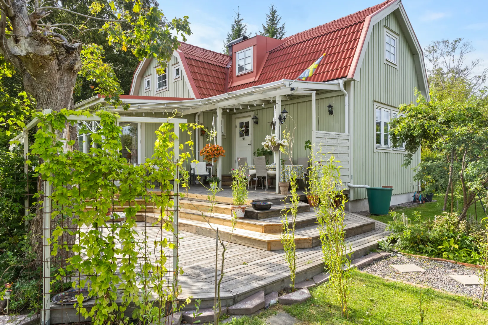 Villa, Fågelvägen 26, Trollbäcken, Tyresö