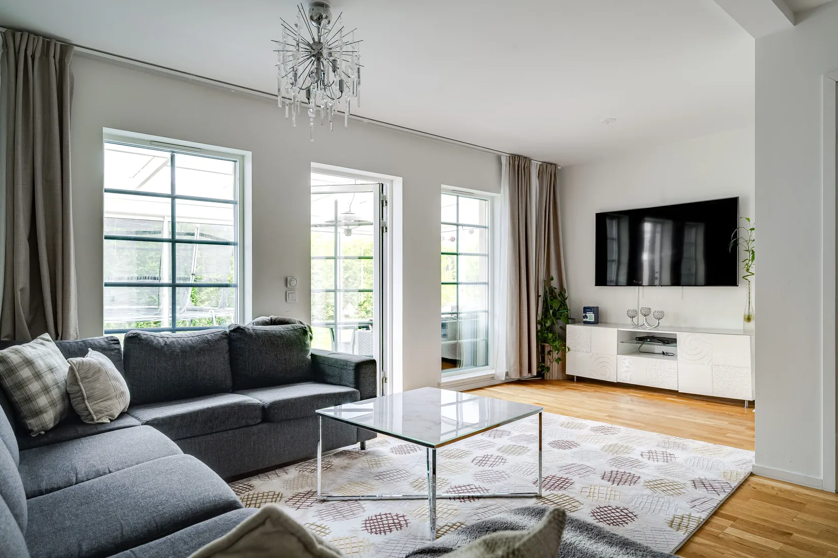 Radhus, Våggatan 1A, Storängskilen, Strängnäs