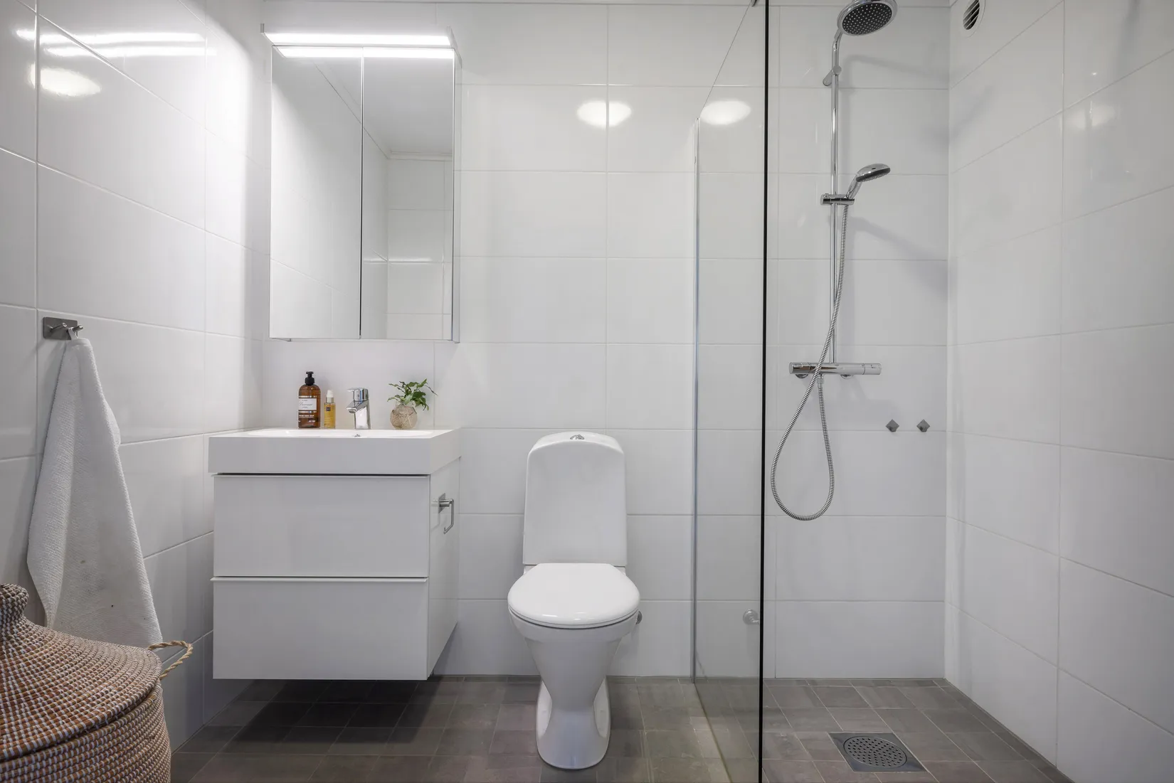 Radhus, Vassviksvägen 8B, Kummelnäs, Nacka