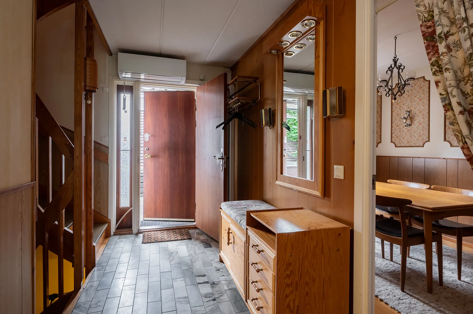 Radhus, Storbergsvägen 29, Snättringe, Huddinge
