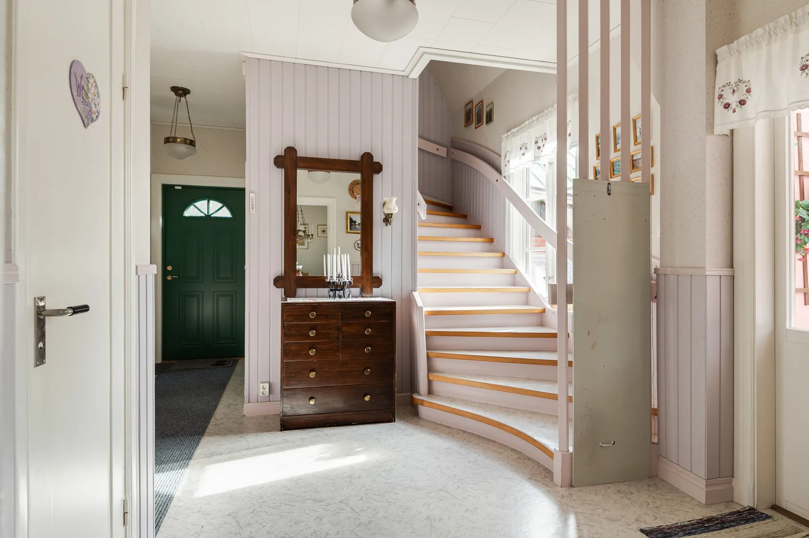 Villa, Södra Rännevallen 20, Centralt, Vadstena