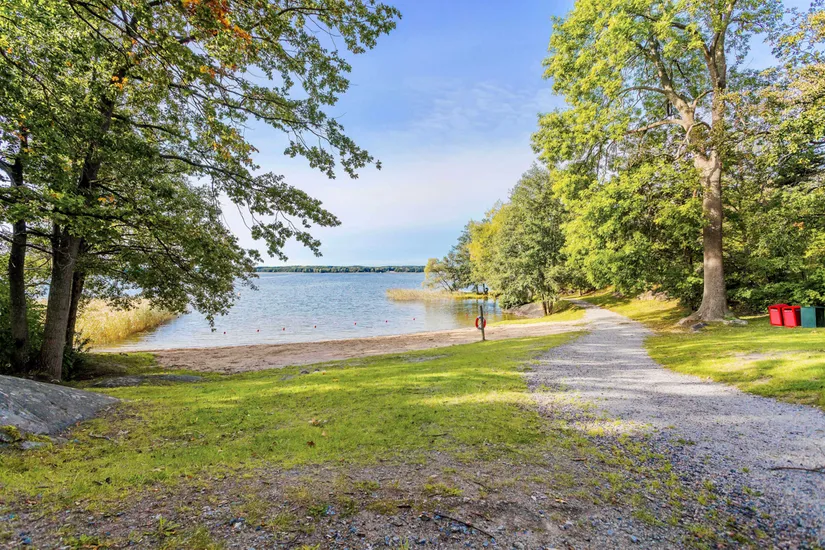 Radhus, Svärdsliljevägen 27, Hässelby Norra Villastad, Stockholm