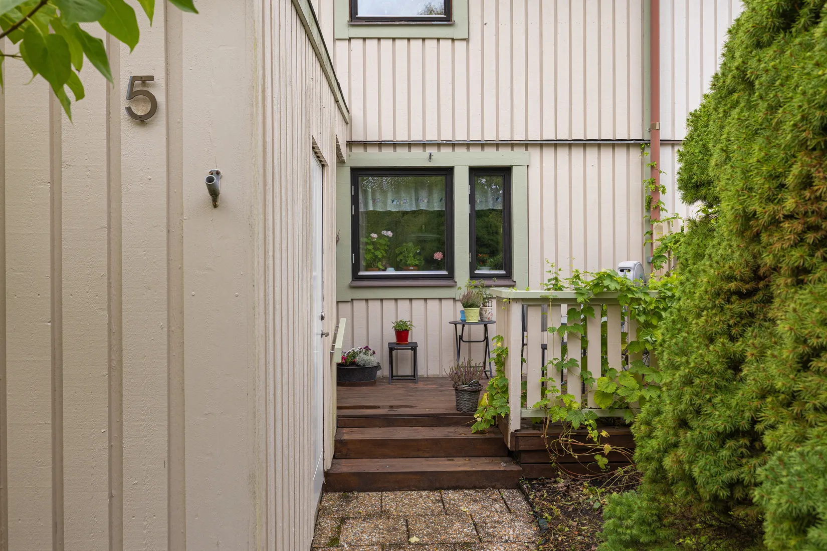 Radhus, Hollywoodvägen 5, Gillbo, Sollentuna