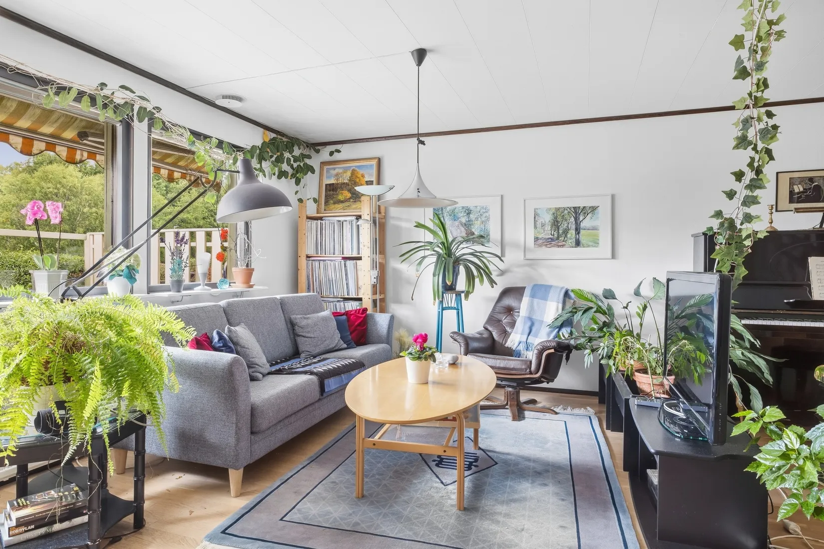 Radhus, Hollywoodvägen 5, Gillbo, Sollentuna