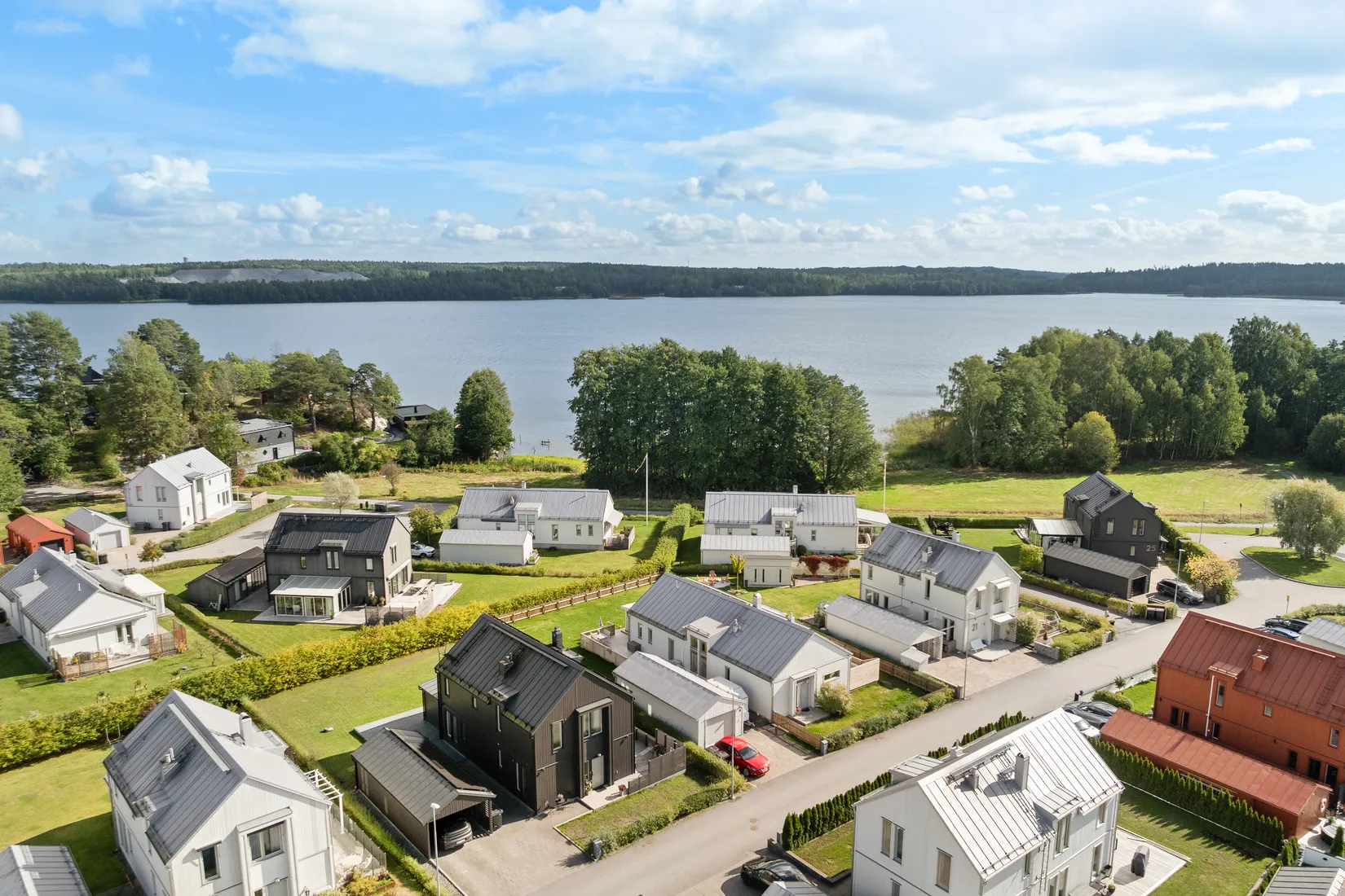 Villa, Vikvägen 17, Bålsta Frösundavik, Håbo