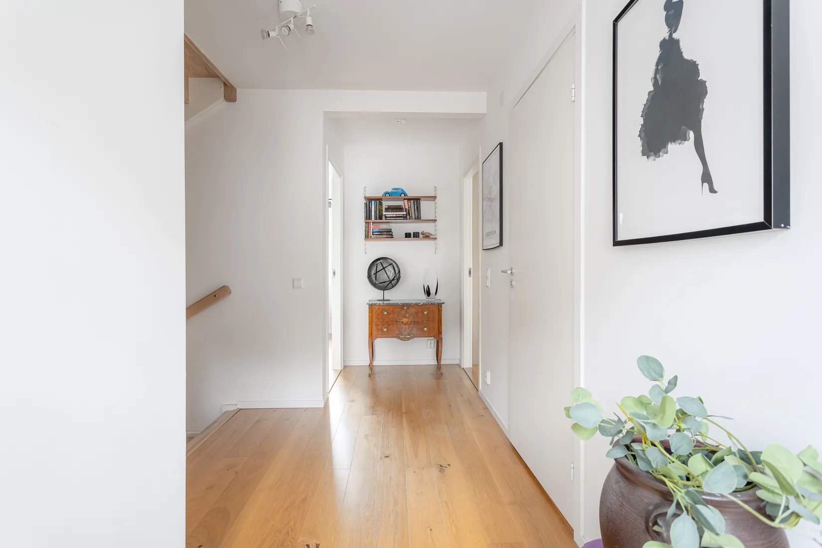 Radhus, Ledungsvägen 27, Väsjön, Sollentuna