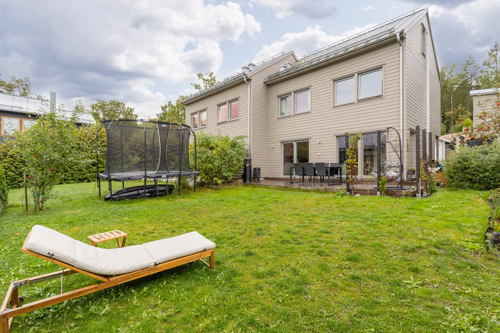 Radhus, Ledungsvägen 27, Väsjön, Sollentuna