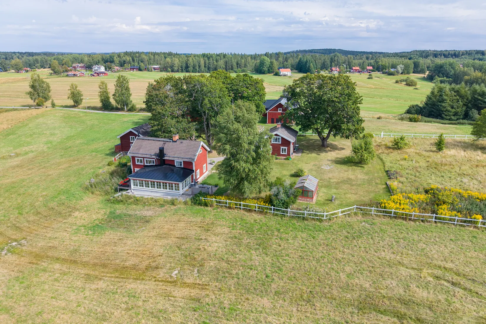 Gård/Skog, Kalvnäsvägen 14, Söderbärke, Smedjebacken