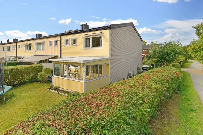 Radhus, Tröskvägen 161, Viksjö, Järfälla