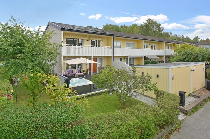 Radhus, Tröskvägen 161, Viksjö, Järfälla