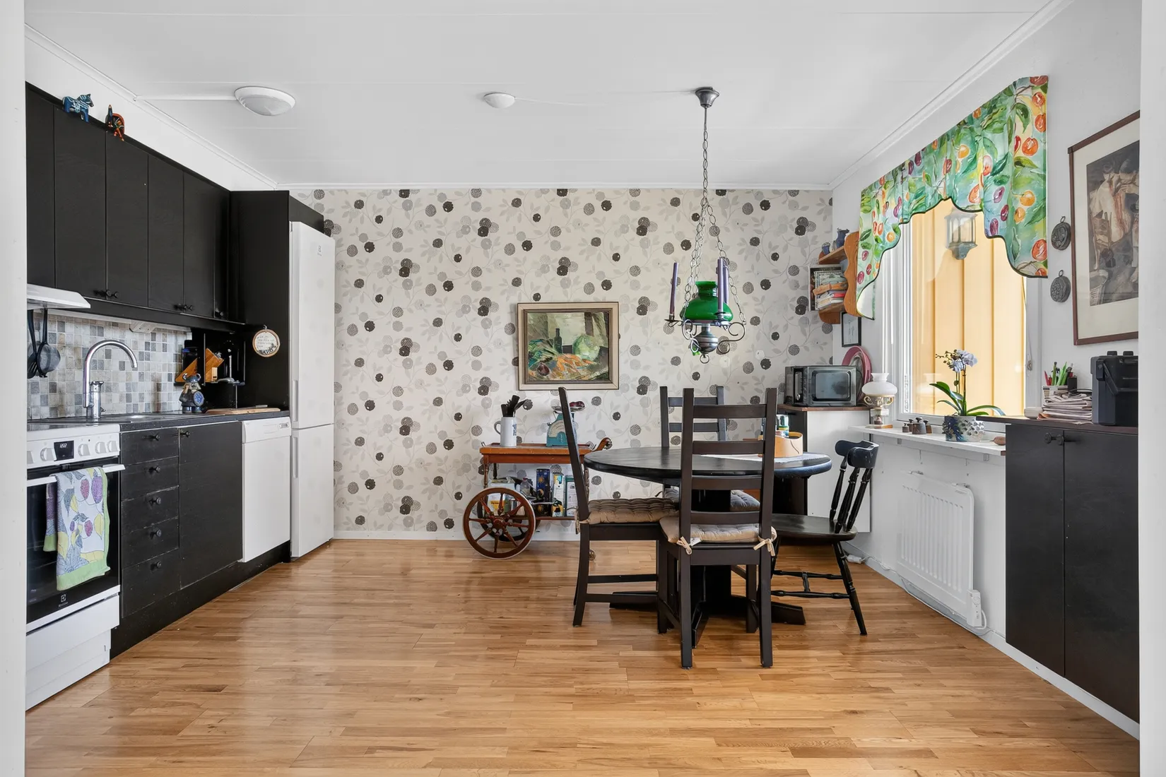 Radhus, Gråkullevägen 95, Centralt, Stenungsund
