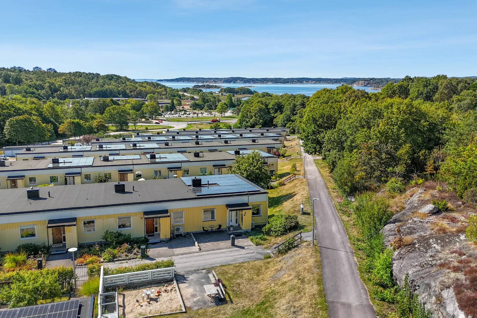 Radhus, Gråkullevägen 95, Centralt, Stenungsund