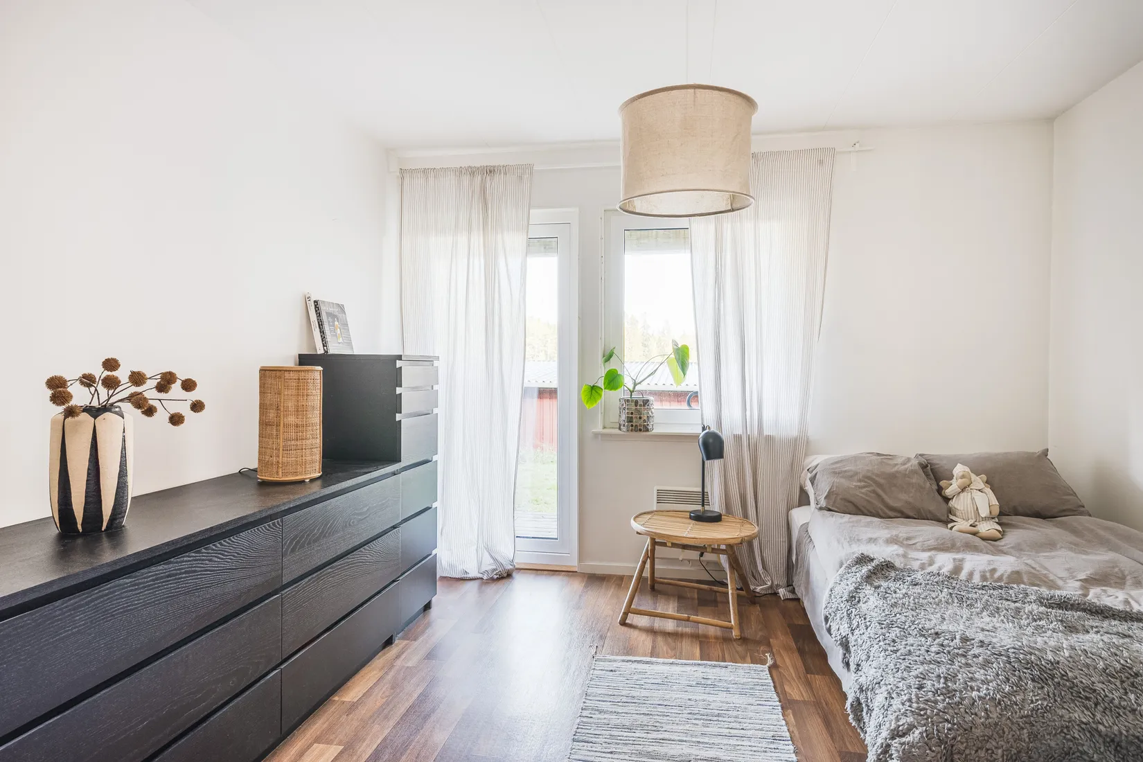 Radhus, Jaktfalksvägen 2, Övre Bosvedjan, Sundsvall