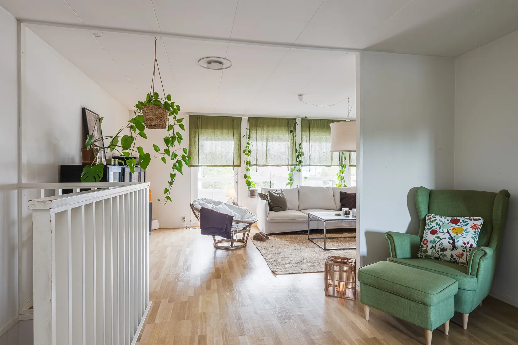 Radhus, Jaktfalksvägen 2, Övre Bosvedjan, Sundsvall