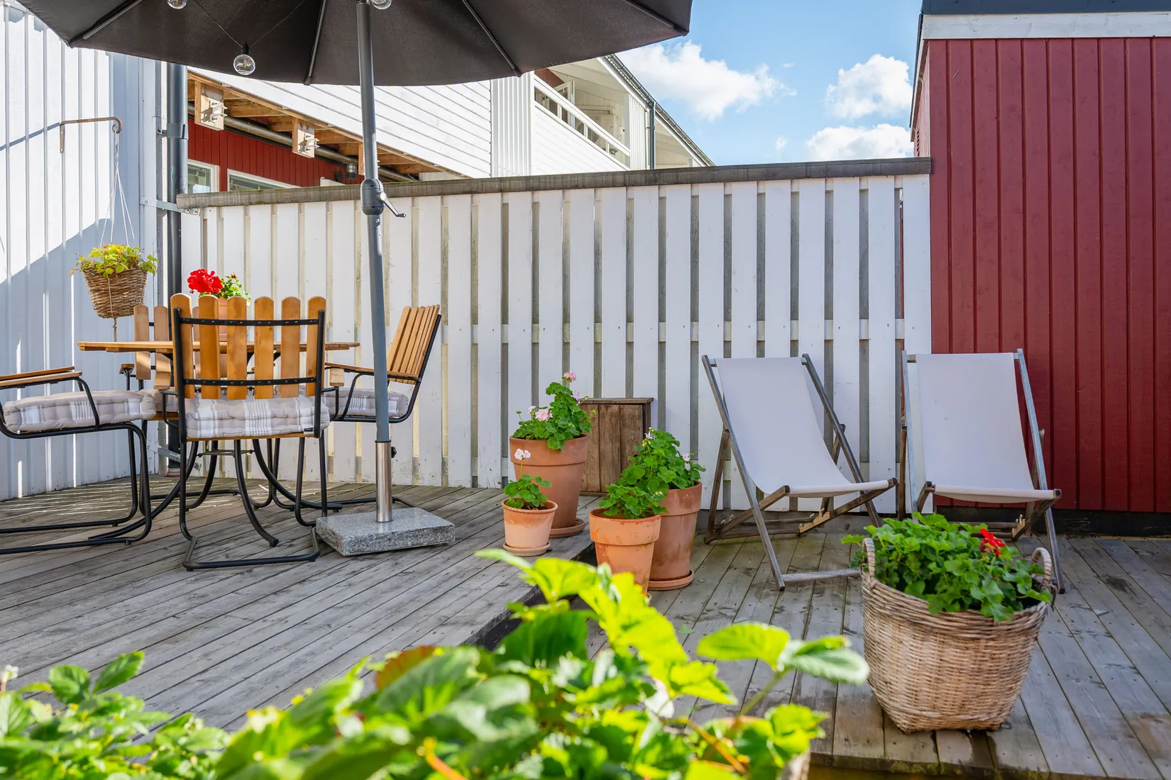 Radhus, Jaktfalksvägen 2, Övre Bosvedjan, Sundsvall
