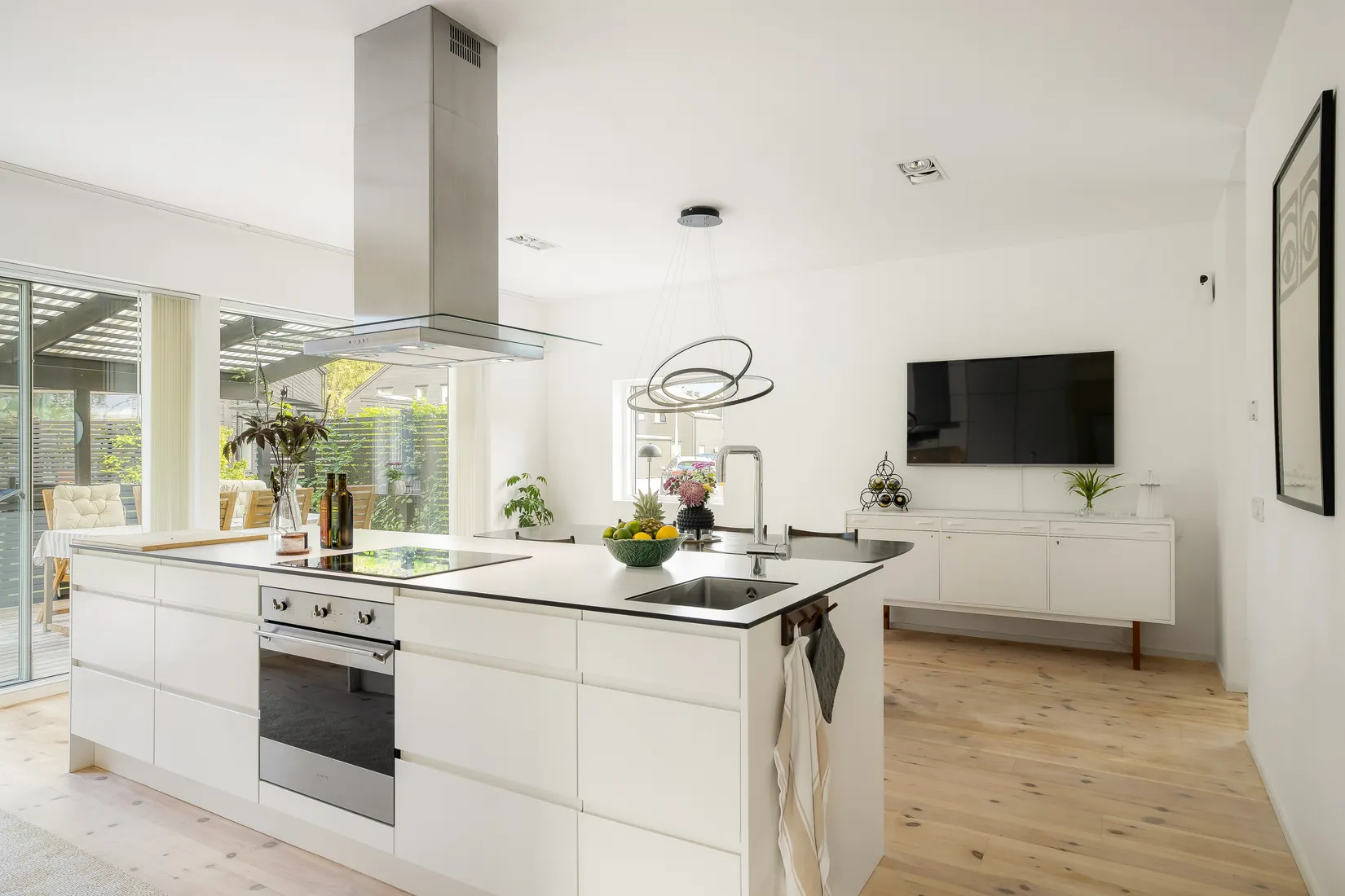 Radhus, Ängslyckan 21, Gånsta, Enköping