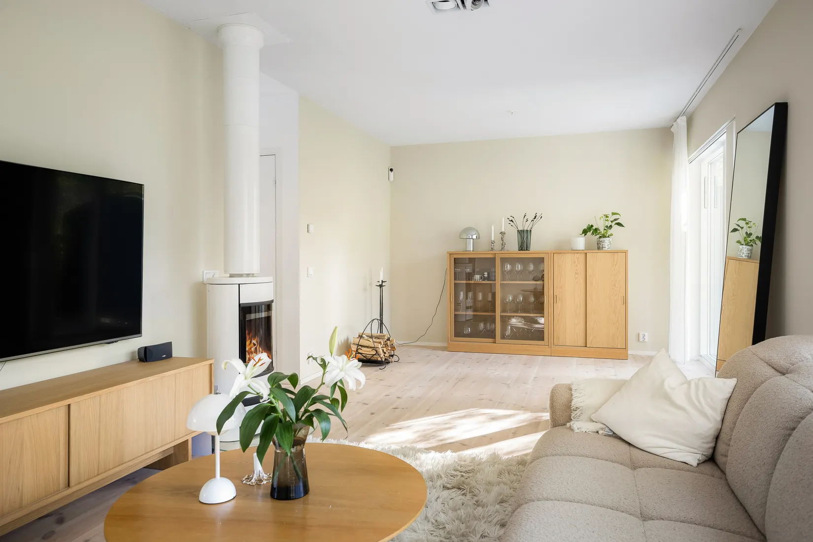 Radhus, Ängslyckan 21, Gånsta, Enköping