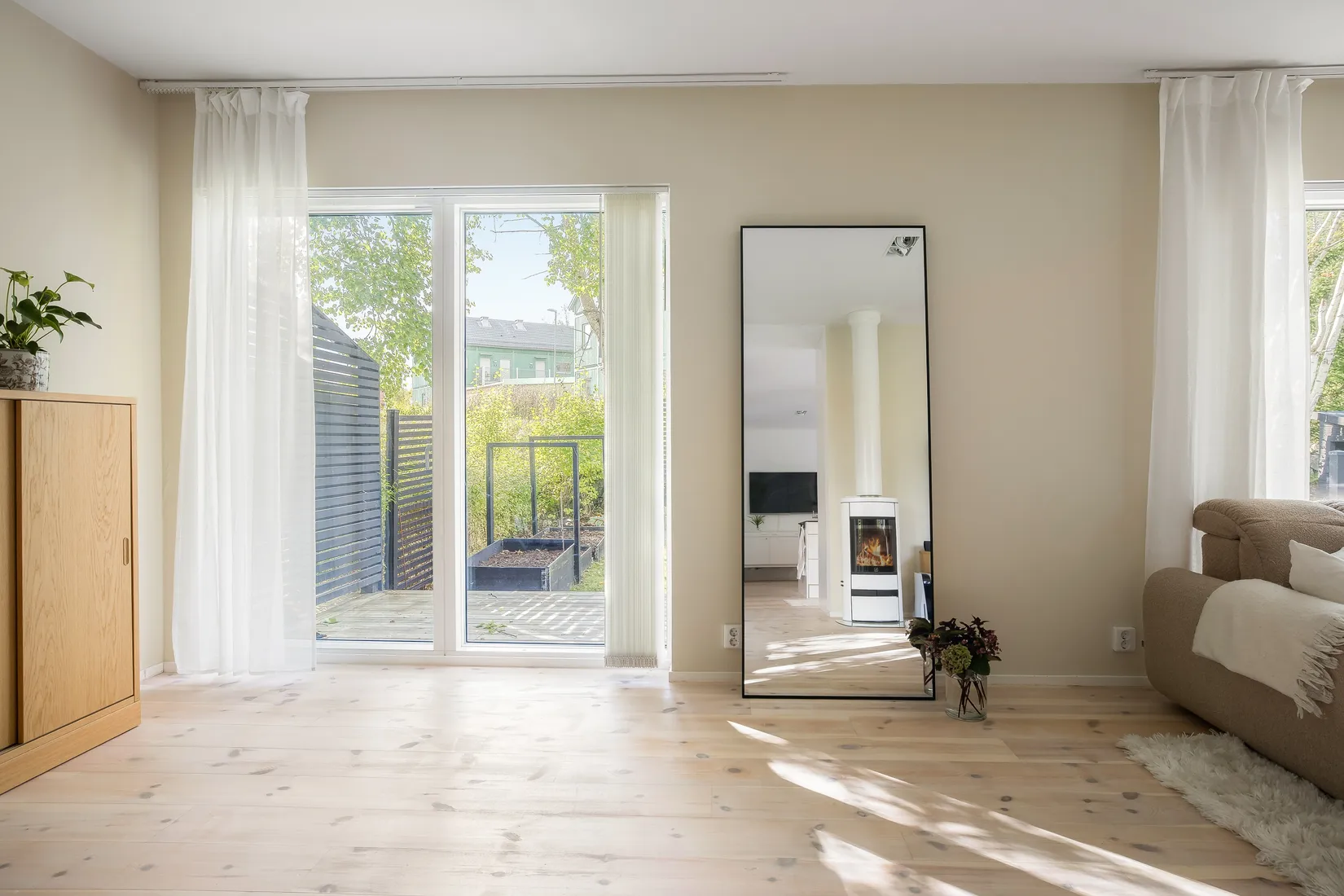 Radhus, Ängslyckan 21, Gånsta, Enköping