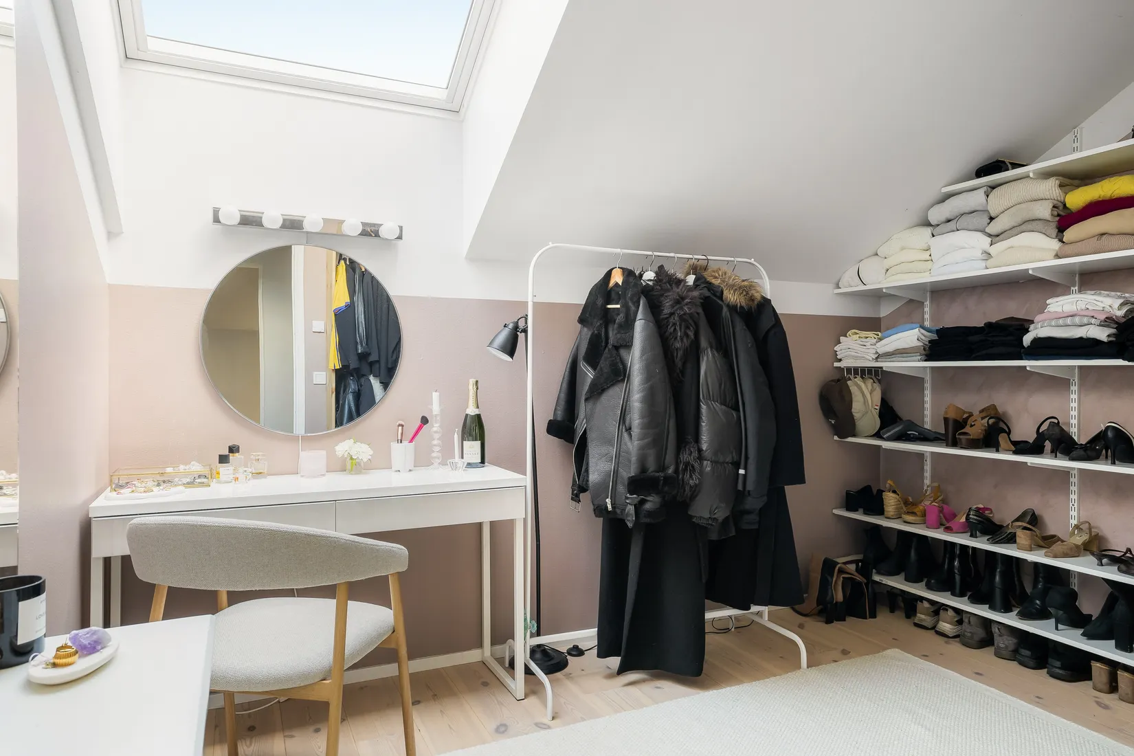 Radhus, Ängslyckan 21, Gånsta, Enköping