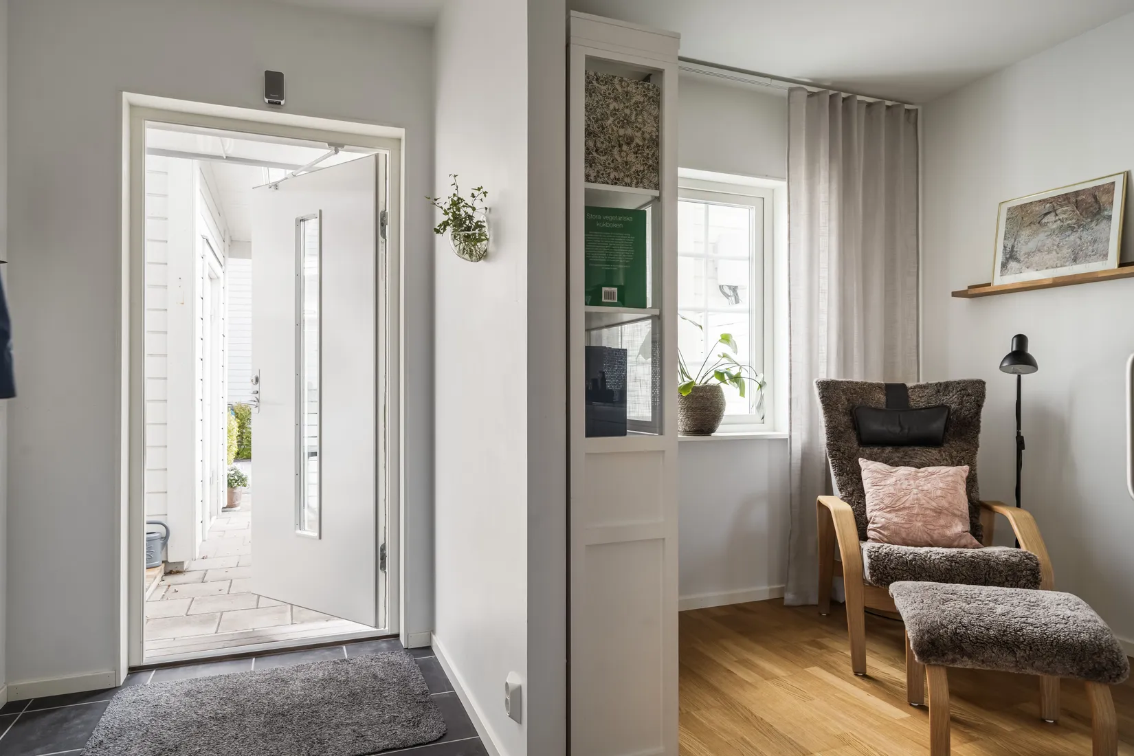 Radhus, Ulsavilagatan 19E, Norra Ormesta, Örebro