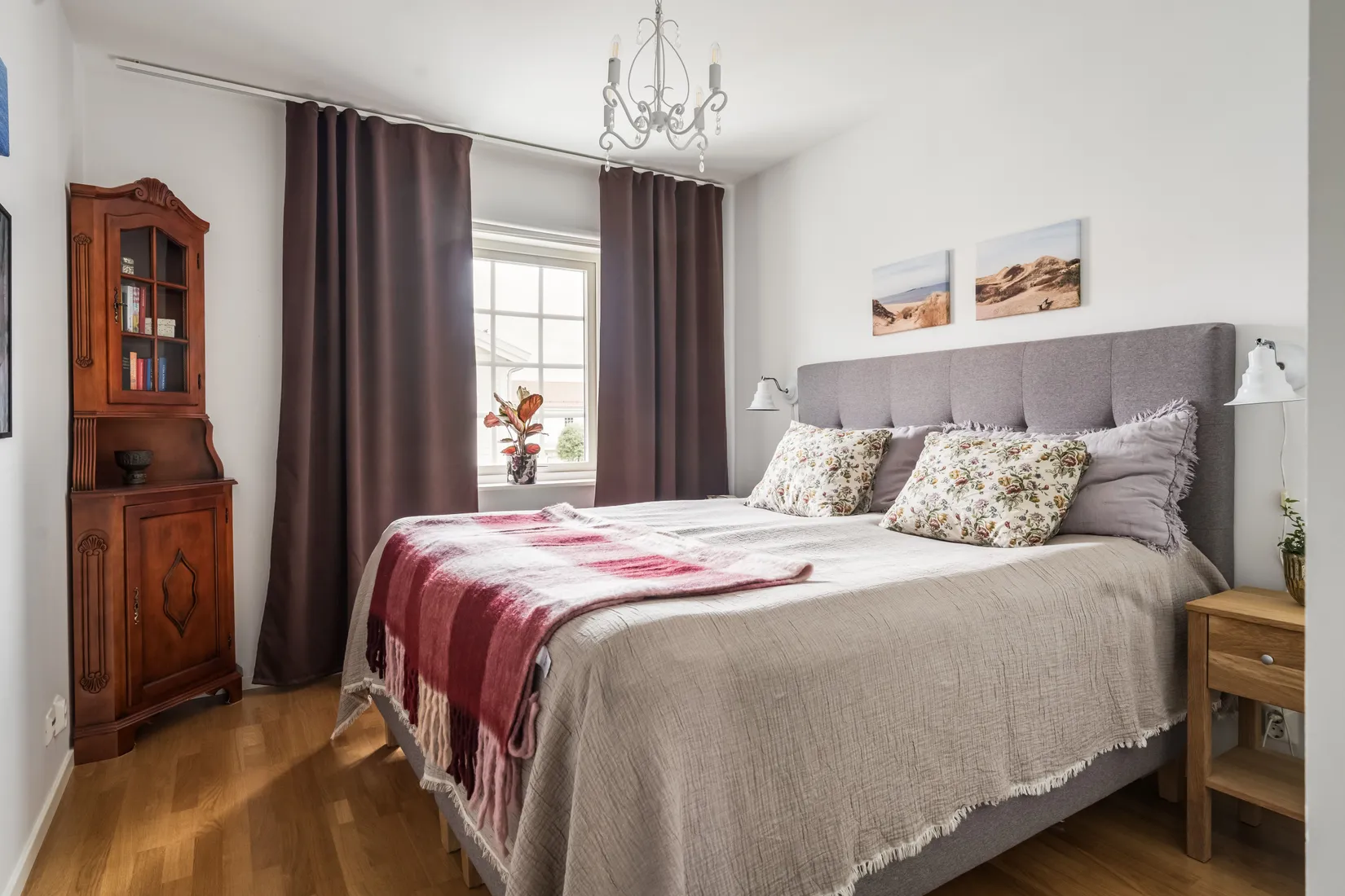 Radhus, Ulsavilagatan 19E, Norra Ormesta, Örebro