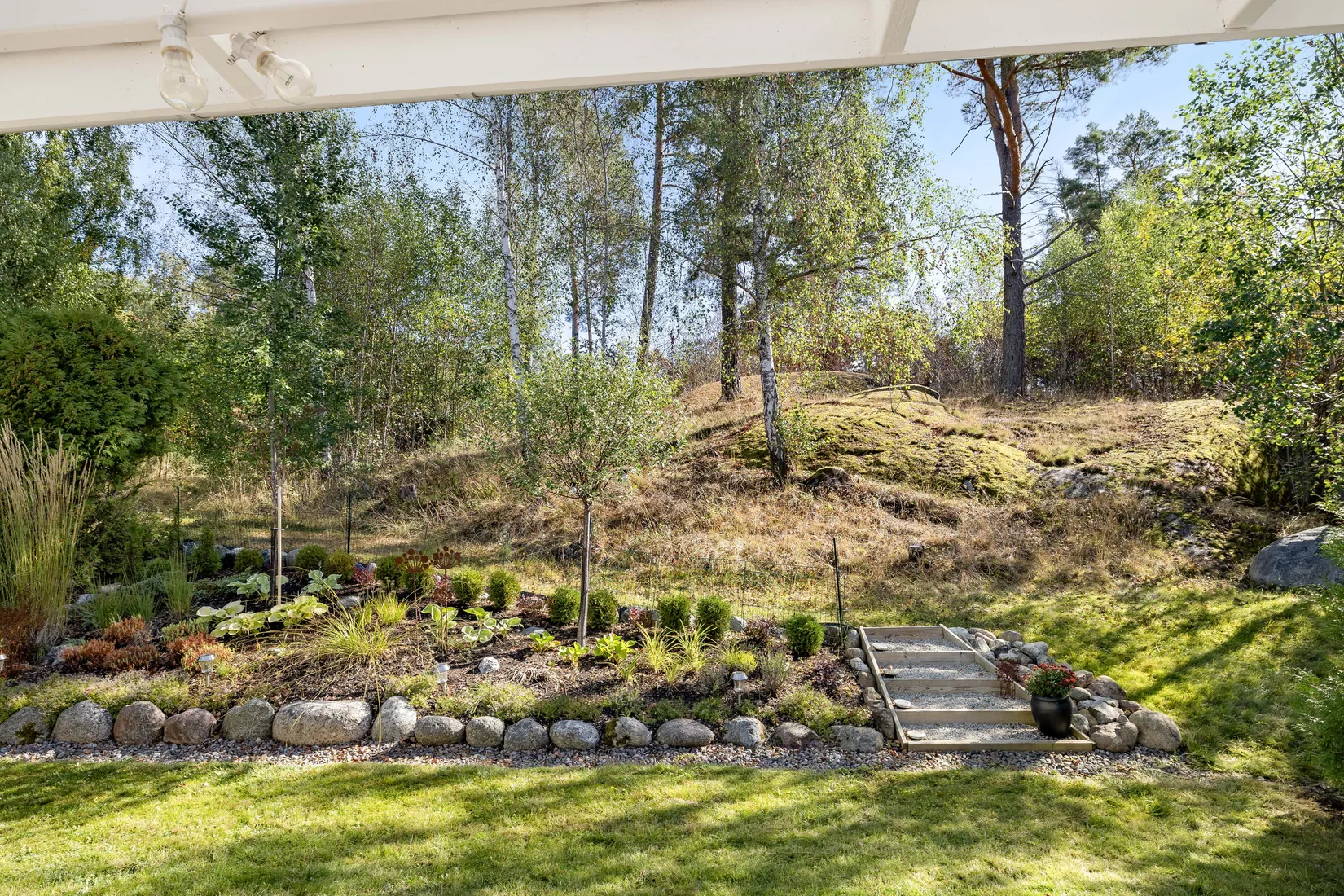 Radhus, Furuhällsvägen 24, Bålsta Furuhäll, Håbo